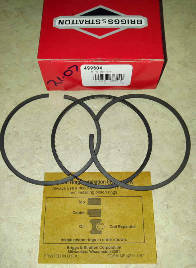 Briggs & Stratton RING SET-STD Part Number 499604